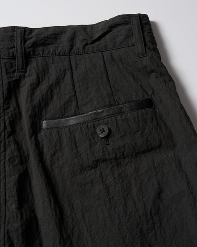 wide tapered slacks