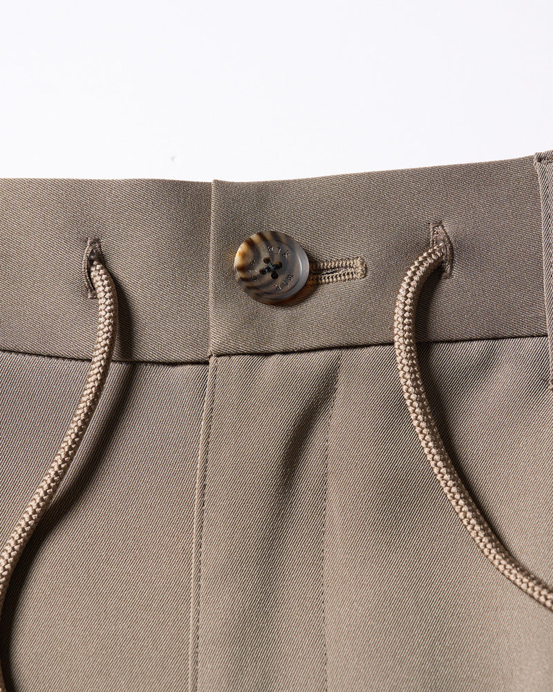 smart pin-tuck slacks