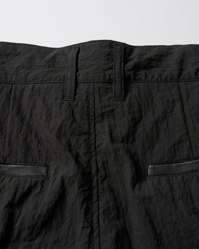 wide tapered slacks