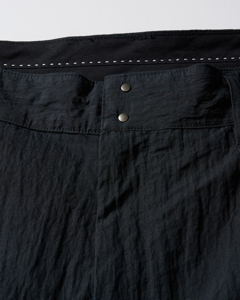 wide tapered slacks
