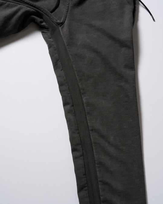 compact urake cut-off line pants