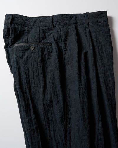 wide tapered slacks