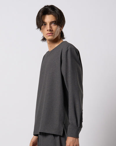 boat V-neck pullover shirt
