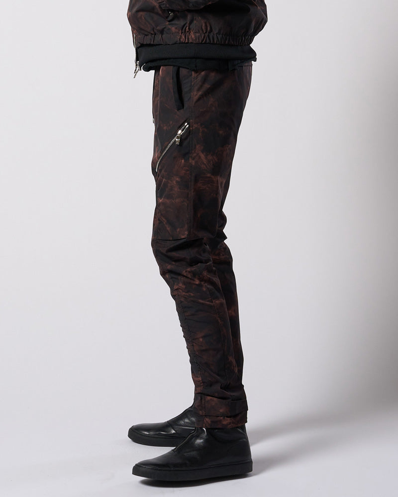 puckering banana teck pants