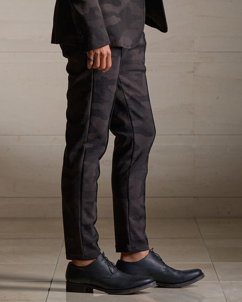 smart pin-tuck slacks