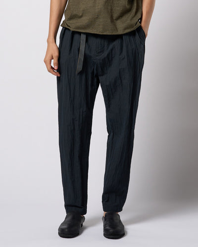 wide tapered slacks
