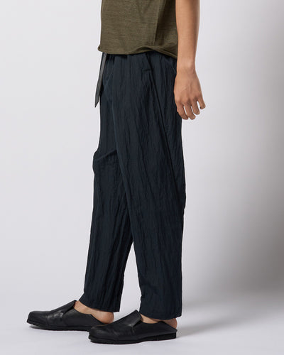 wide tapered slacks