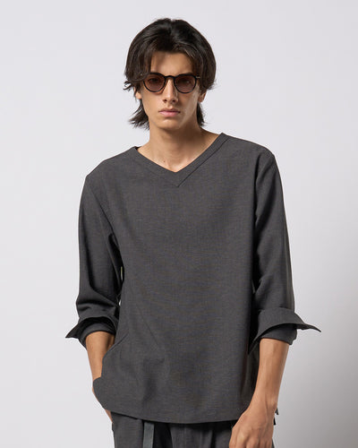 boat V-neck pullover shirt