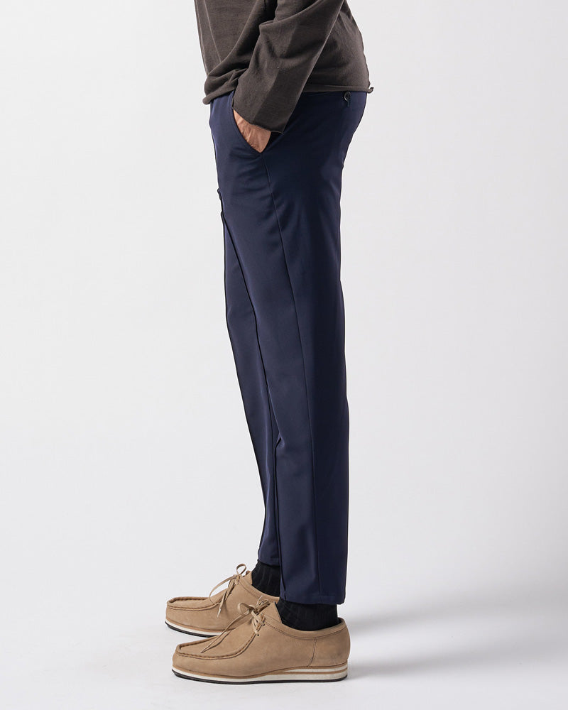 smart pin-tuck slacks