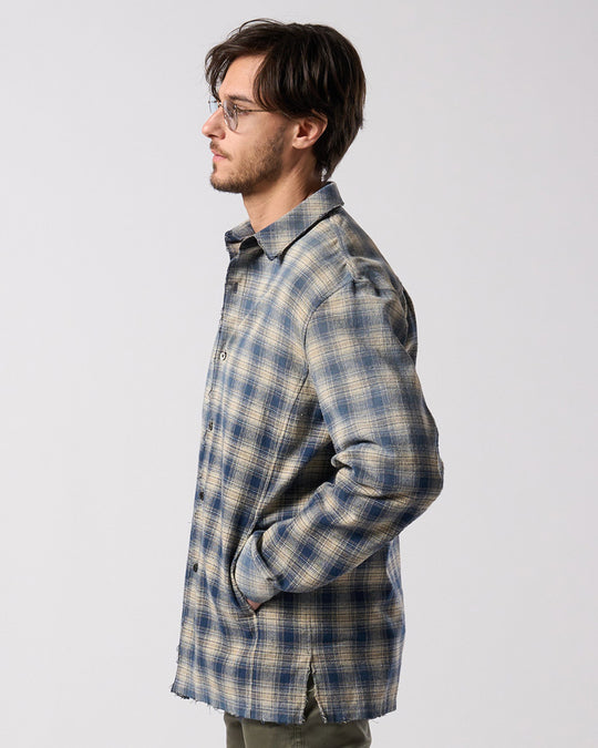 aging loose check shirt