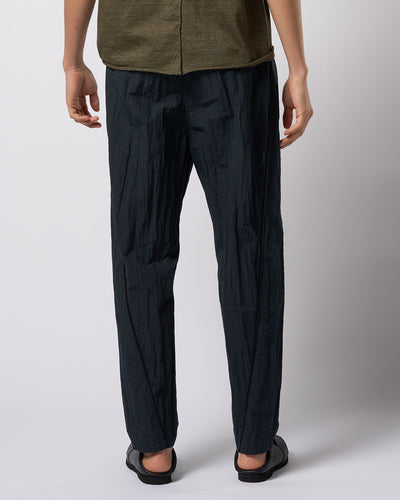 wide tapered slacks