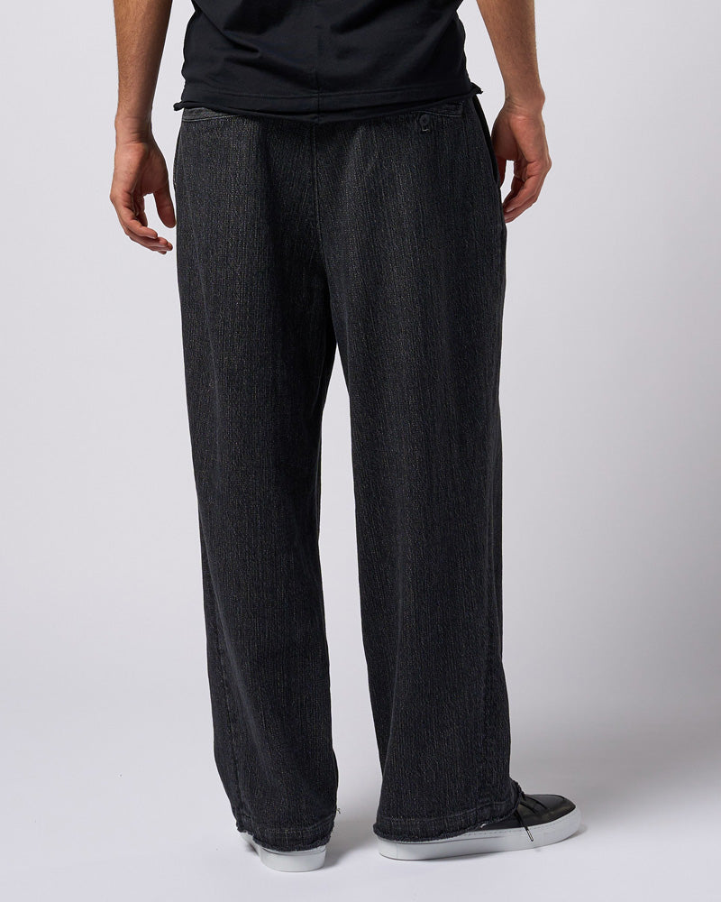 2-tuck wide trousers