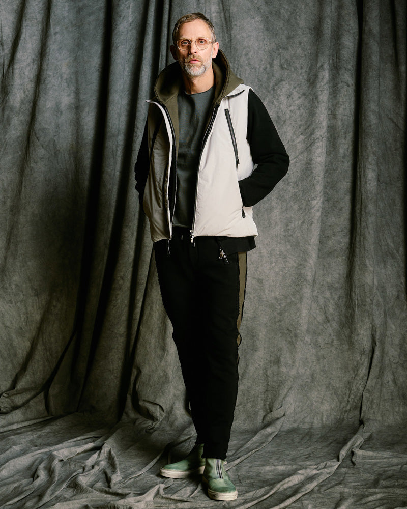 solid zip vest
