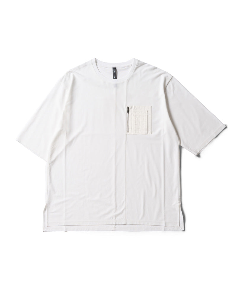 contrast pocket pull-over