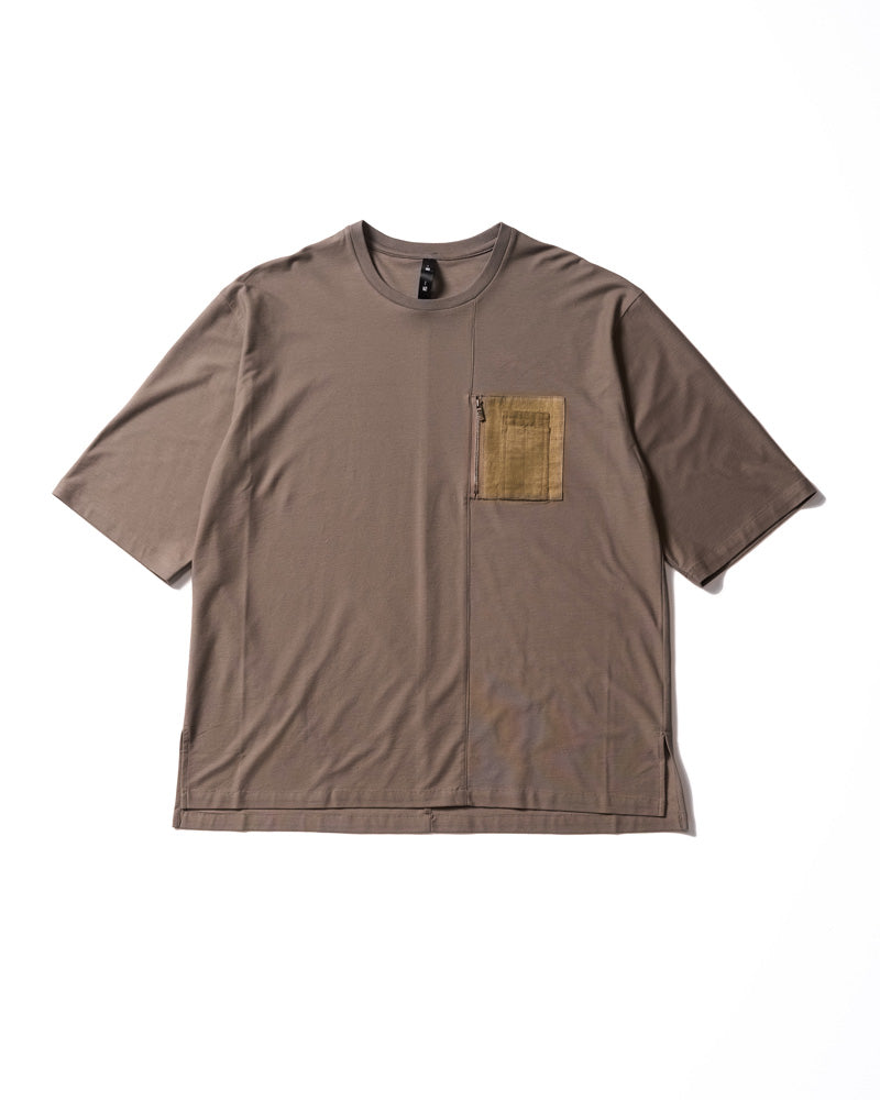 contrast pocket pull-over