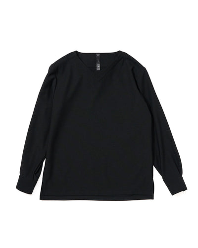 boat V-neck pullover shirt