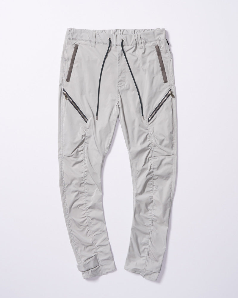 puckering banana teck pants