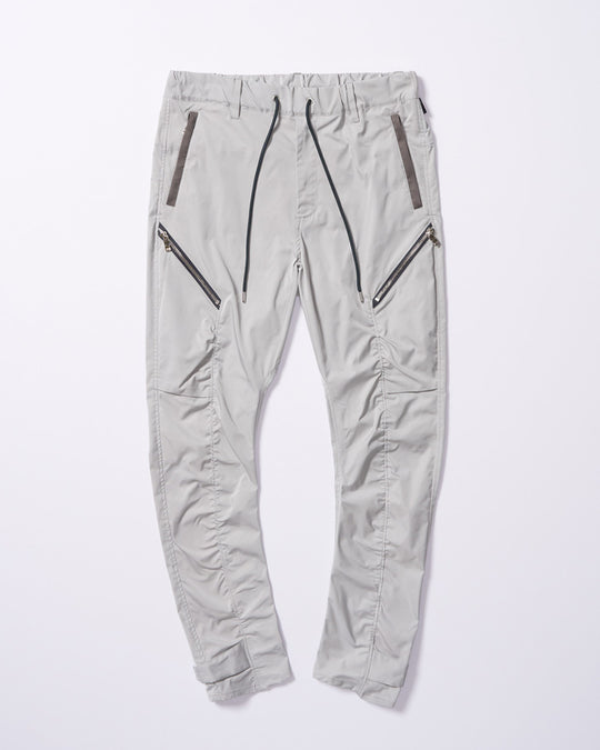 puckering banana teck pants