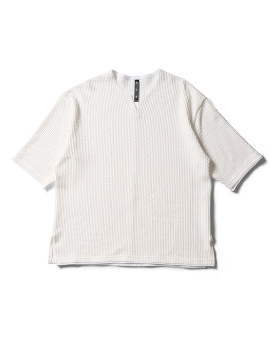 textured knit key-neck H/S