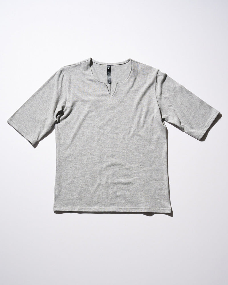 key neck H/S Tee