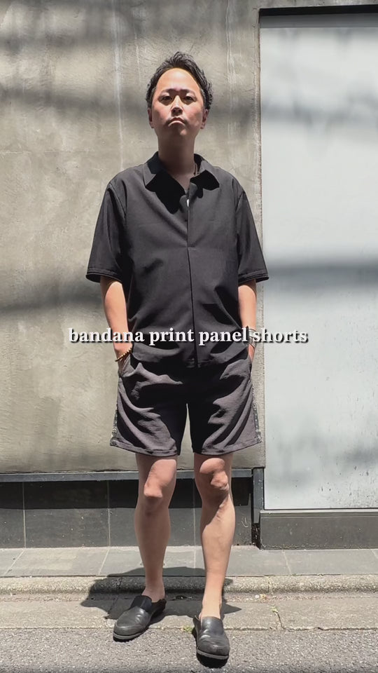 bandana print panel shorts